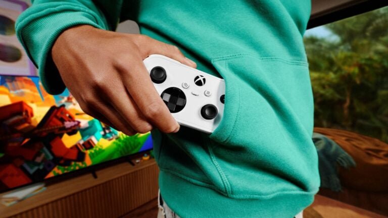 Xbox presenta el ‘Xbox Nano Controller’: un mando de bolsillo con 18 botones para consolas, PC, móviles y Meta Quest